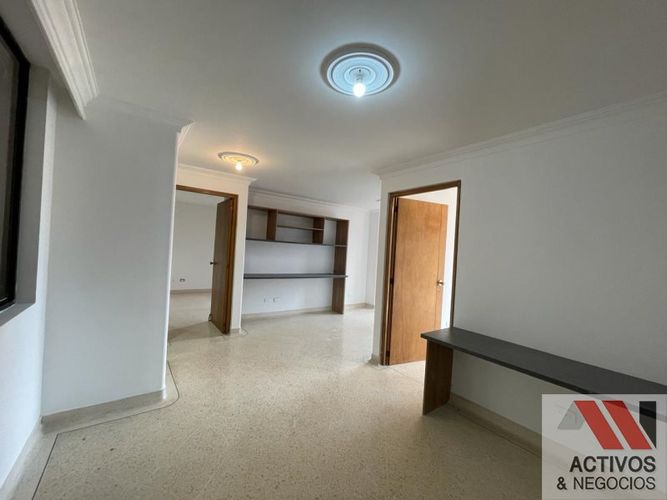 Apartamento de 4 alcobas en venta en Conquistadores, Medellín, 185 m² · foto 13 de 24
