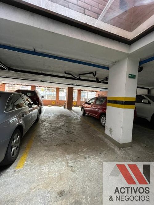 Apartamento de 4 alcobas en venta en Conquistadores, Medellín, 185 m² · foto 14 de 24