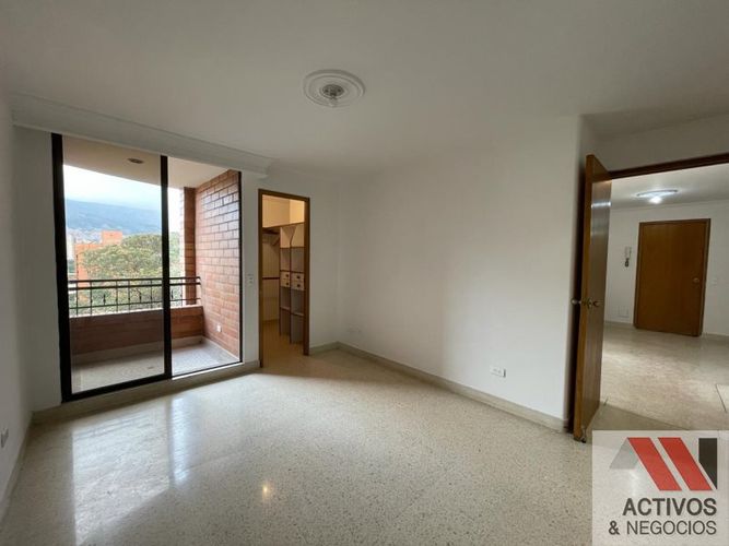 Apartamento de 4 alcobas en venta en Conquistadores, Medellín, 185 m² · foto 15 de 24
