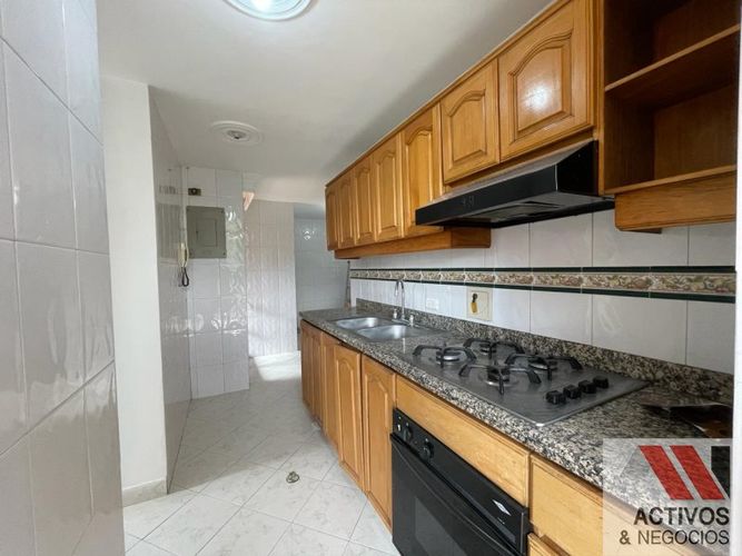 Apartamento de 4 alcobas en venta en Conquistadores, Medellín, 185 m² · foto 16 de 24