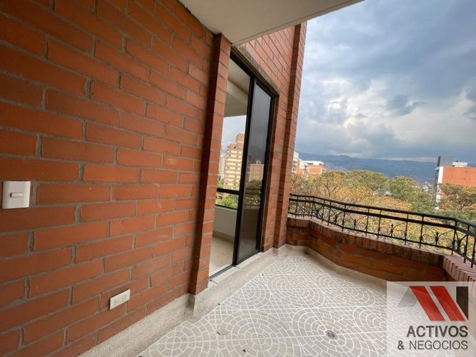 Apartamento de 4 alcobas en venta en Conquistadores, Medellín, 185 m² · foto 20 de 24