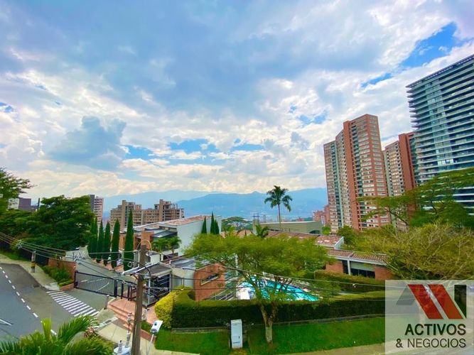 Casa de 4 alcobas en venta en Altos Del Poblado, Medellín, 240 m² · foto 5 de 22