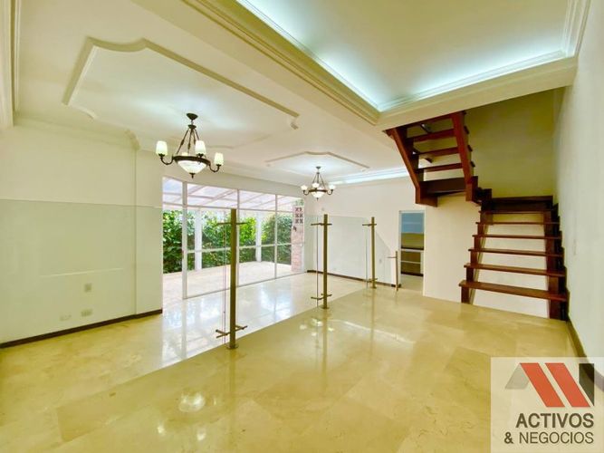 Casa de 4 alcobas en venta en Altos Del Poblado, Medellín, 240 m² · foto 14 de 22