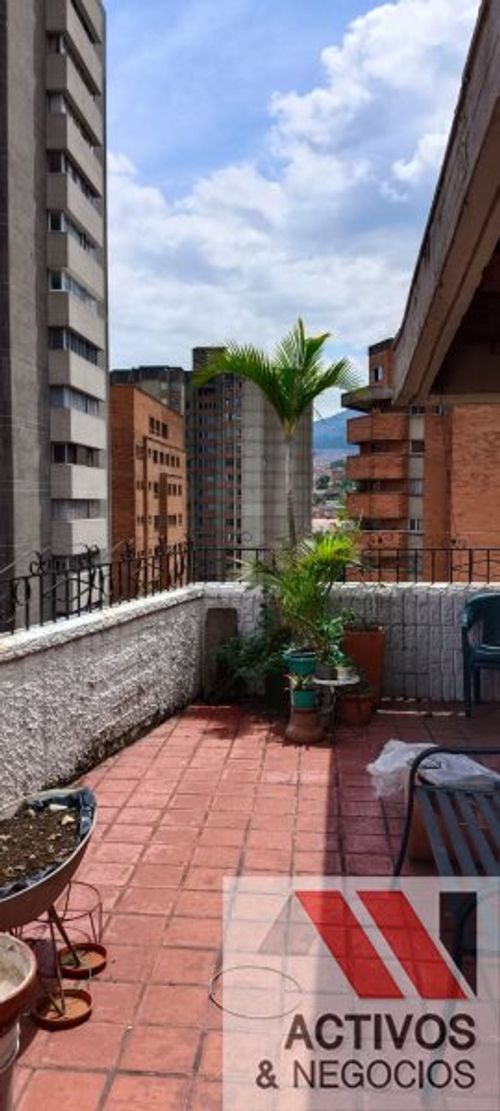 Apartamento de 3 alcobas en venta en Estacion Villa, Medellín, 172 m² · foto 22 de 24
