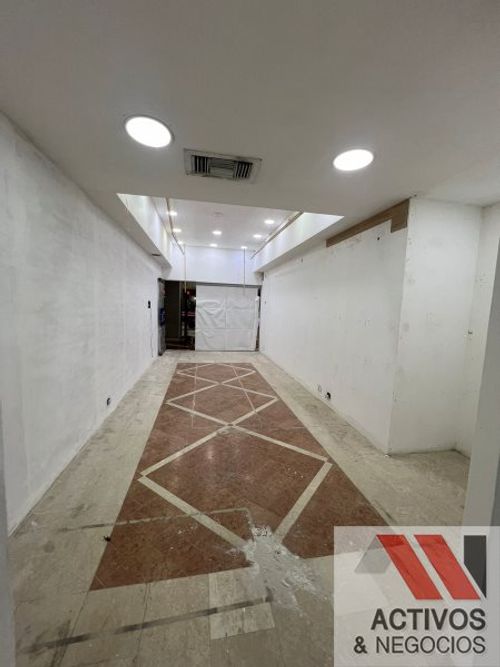 Local en arriendo en San Diego, Medellín, 37 m² · foto 5 de 10