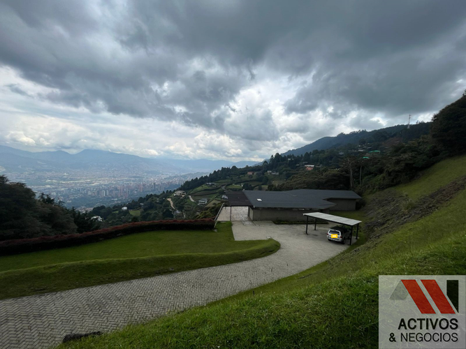 Casa de 4 alcobas en venta en Pantanillo, Envigado · foto 4 de 24