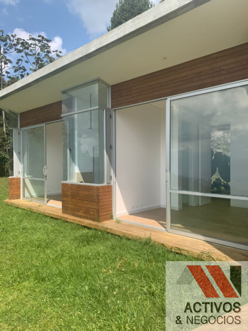 Casa de 4 alcobas en venta en Pantanillo, Envigado · foto 9 de 24