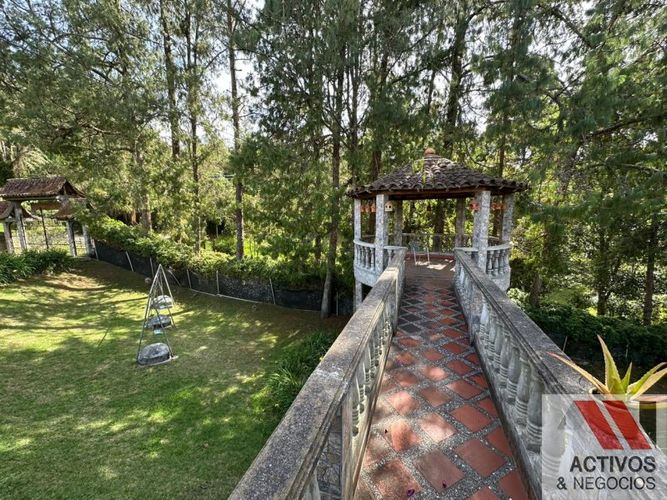 Finca en venta en Santa Elena, Medellín, 7853 m² · foto 7 de 18