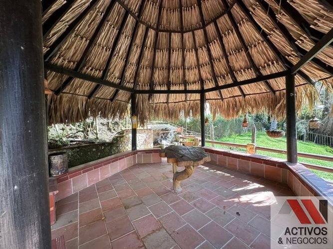 Finca en venta en Santa Elena, Medellín, 7853 m² · foto 8 de 18