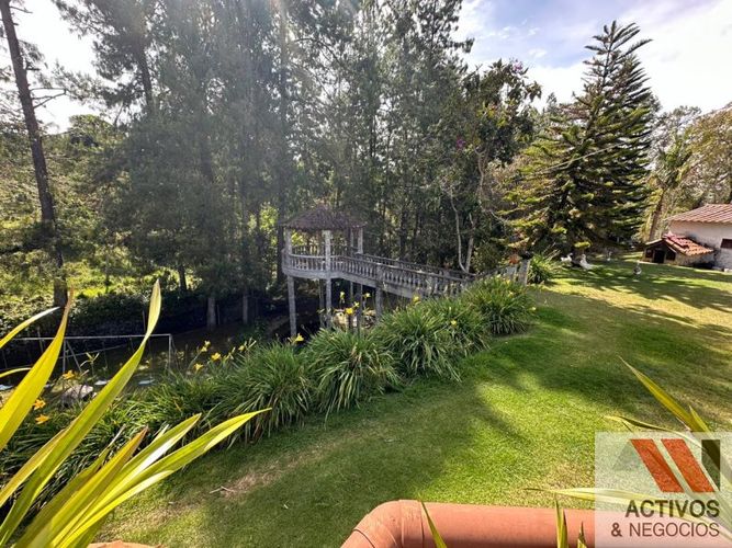 Finca en venta en Santa Elena, Medellín, 7853 m² · foto 10 de 18