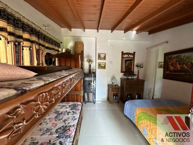 Finca en venta en Santa Elena, Medellín, 7853 m² · foto 11 de 18