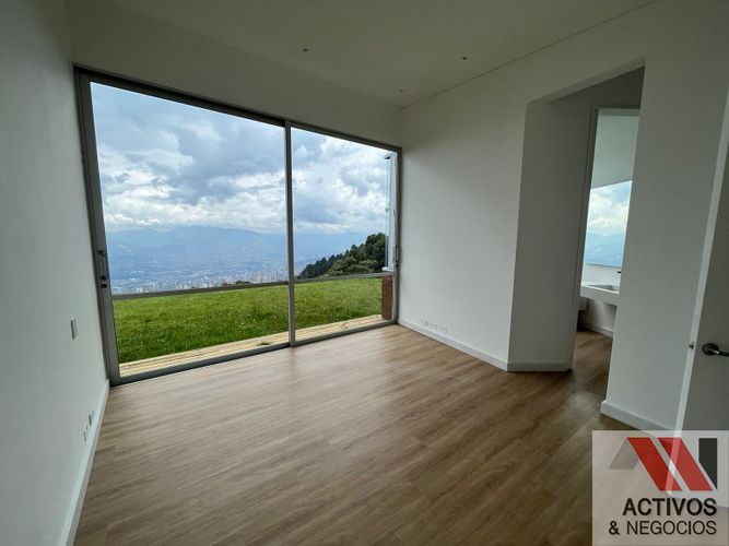 Casa de 4 alcobas en venta en Pantanillo, Envigado · foto 13 de 24