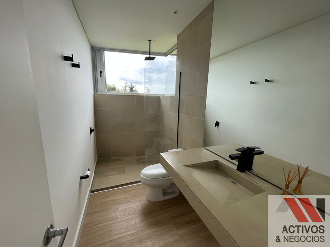 Casa de 4 alcobas en venta en Pantanillo, Envigado · foto 21 de 24