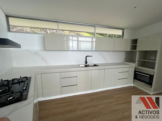 Casa de 4 alcobas en venta en Pantanillo, Envigado · foto 24 de 24
