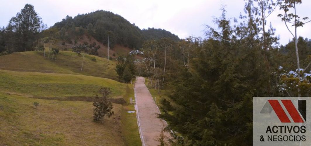 Lote en venta en Pantanillo, El Retiro, 5355 m² · foto 3 de 13