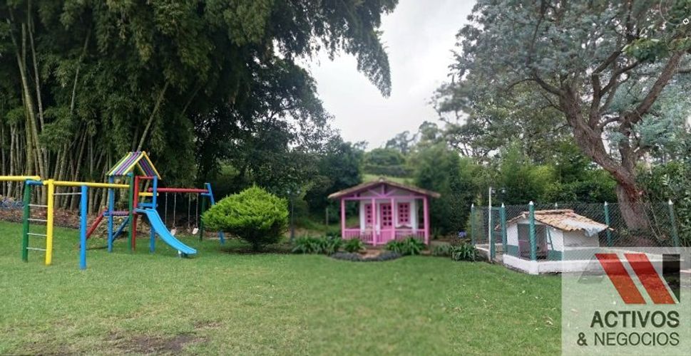 Casa de 7 alcobas en venta en Chipre, Rionegro · foto 4 de 21