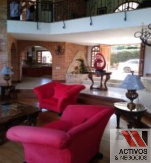 Casa de 7 alcobas en venta en Chipre, Rionegro · foto 9 de 21