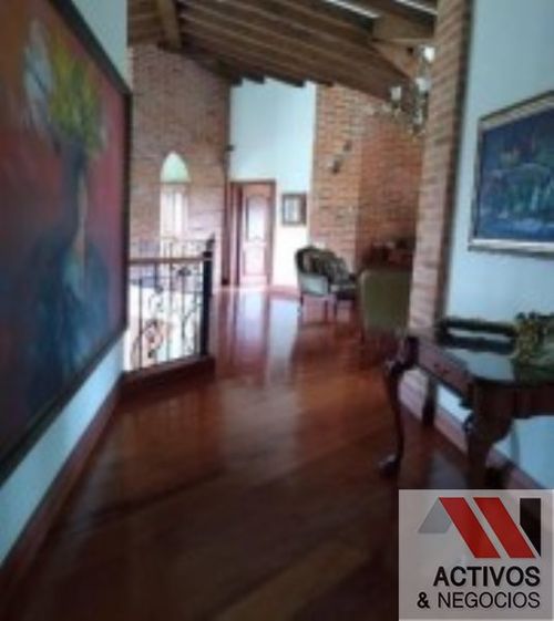 Casa de 7 alcobas en venta en Chipre, Rionegro · foto 18 de 21