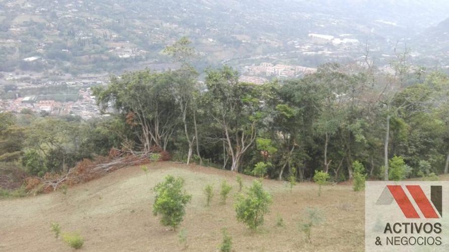 Lote en venta en Machado, Copacabana, 4094 m² · foto 2 de 8