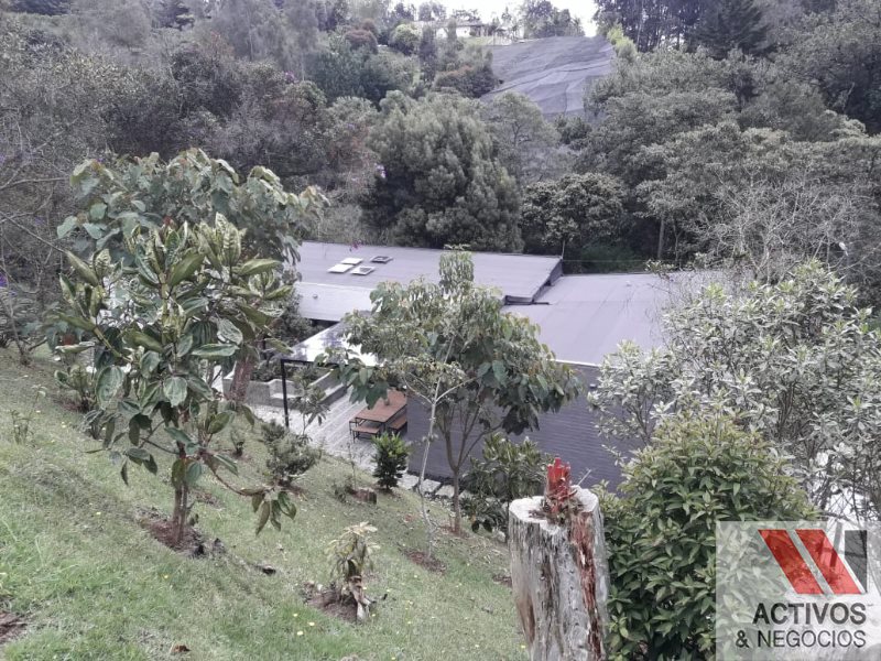 4BR House in Vía Las Palmas (2900 m²) - 3