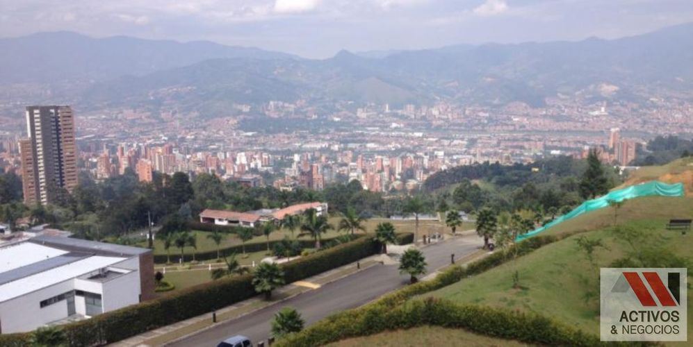 Lote en venta en Las Palmas, Envigado, 3188 m² · foto 2 de 18
