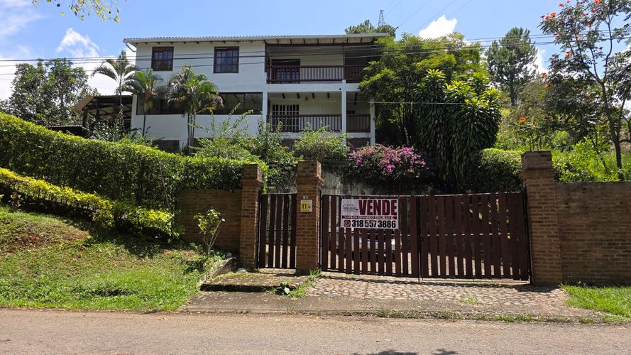 Casa de 4 alcobas en venta en Potrerito, Jamundí, 264 m² · foto 3 de 17