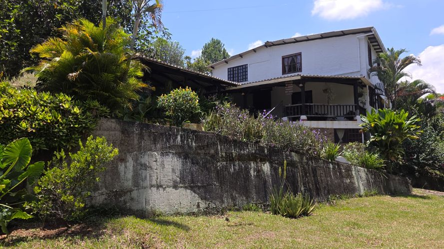 Casa de 4 alcobas en venta en Potrerito, Jamundí, 264 m² · foto 4 de 17