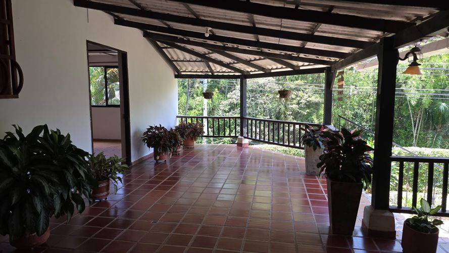 Casa de 4 alcobas en venta en Potrerito, Jamundí, 264 m² · foto 6 de 17