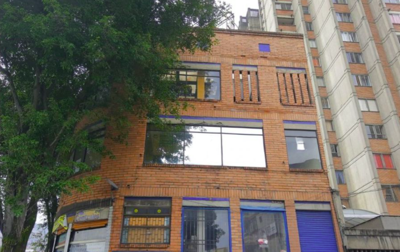 Local en arriendo en Los Angeles, Medellín, 589 m² · foto 2 de 18