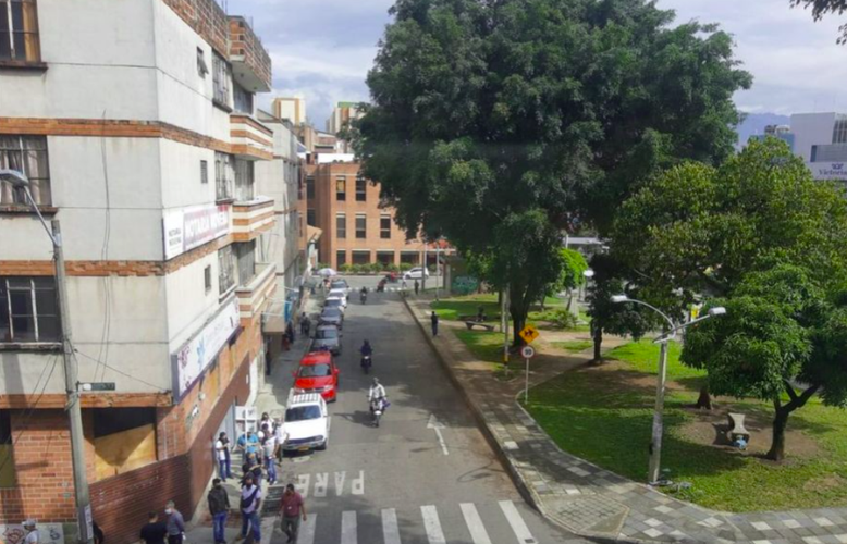 Local en arriendo en Los Angeles, Medellín, 589 m² · foto 18 de 18