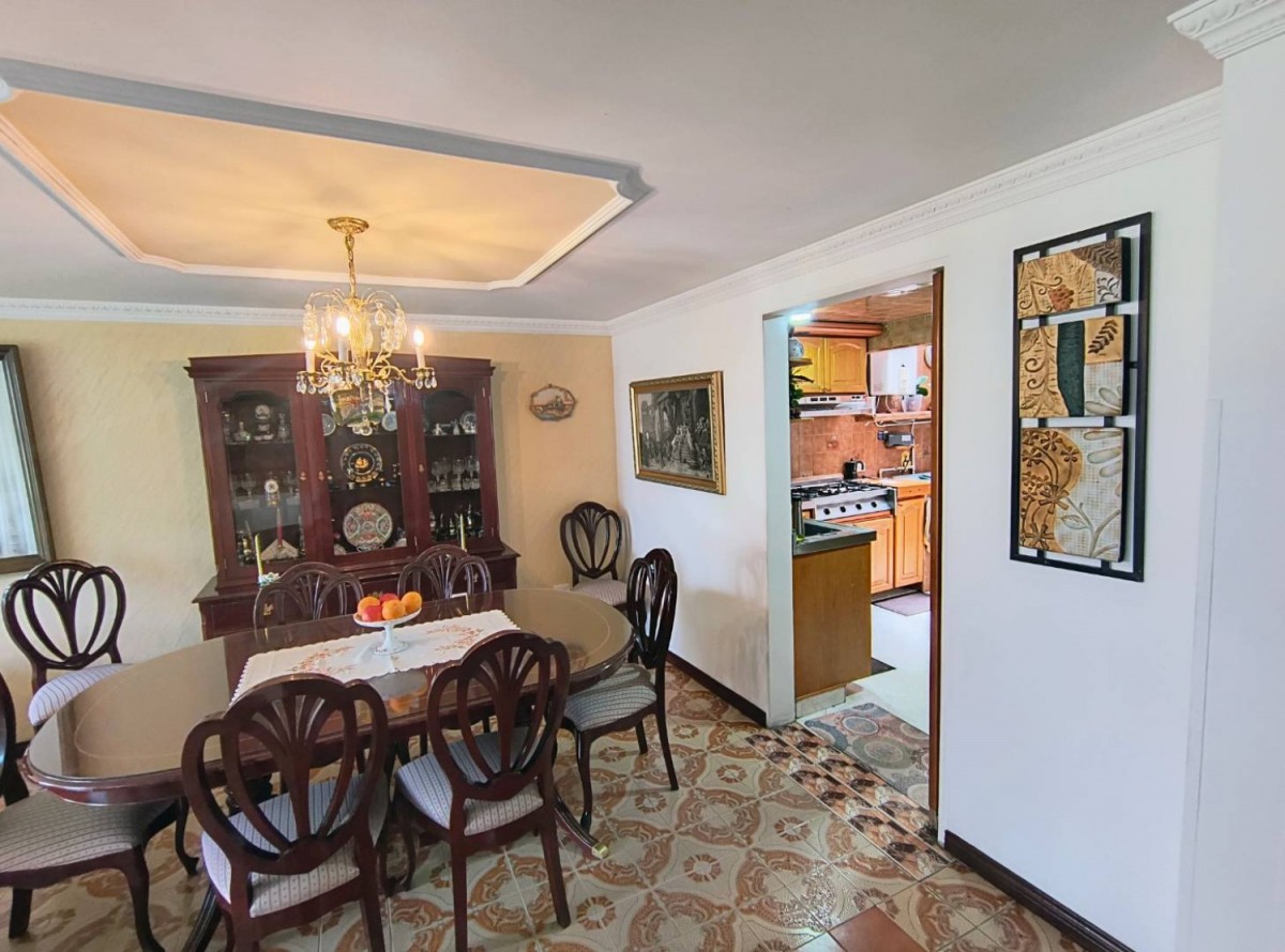 Casa en venta en Calleja Baja, Bogotá · foto 8 de 24