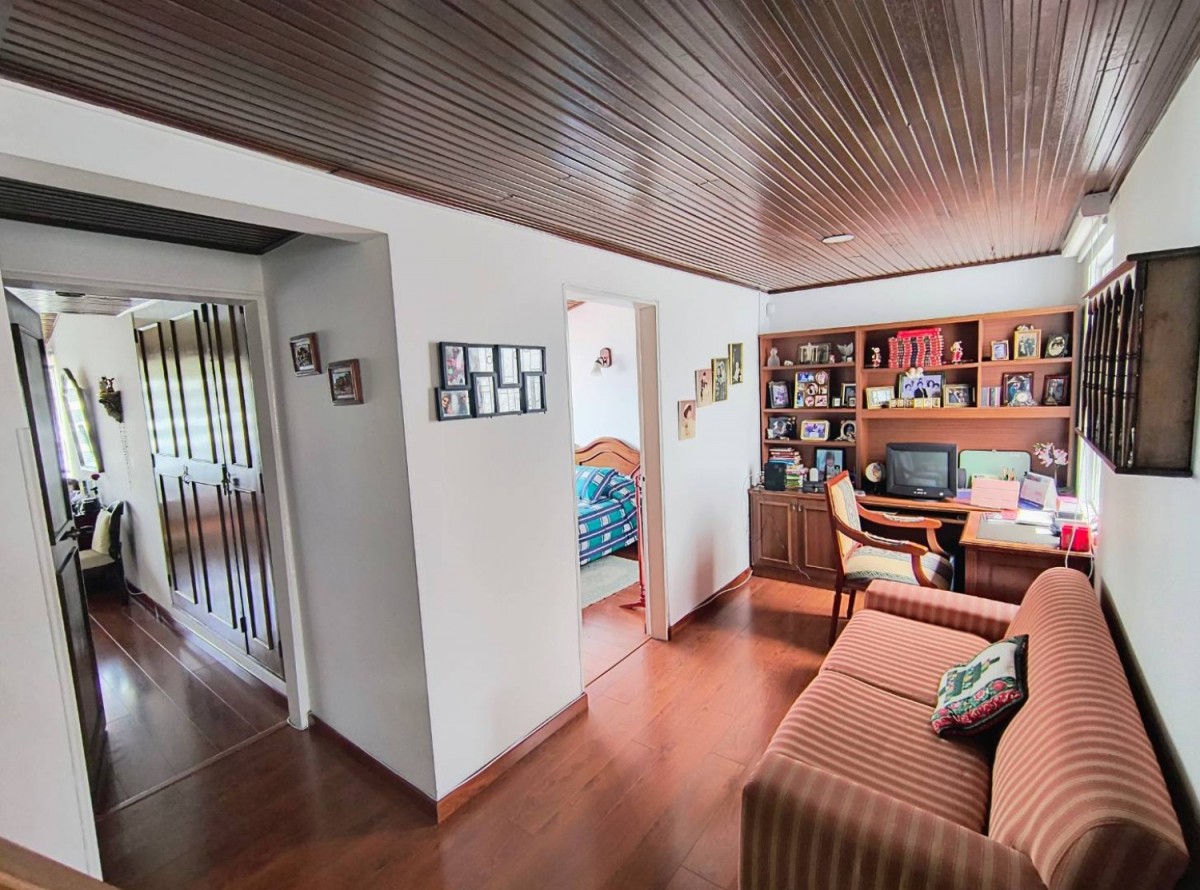 Casa en venta en Calleja Baja, Bogotá · foto 12 de 24