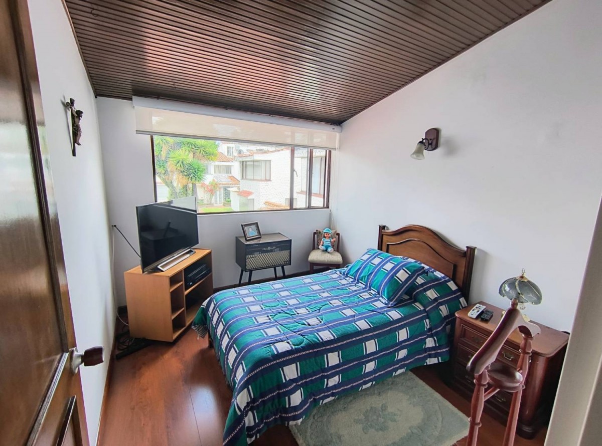 Casa en venta en Calleja Baja, Bogotá · foto 17 de 24
