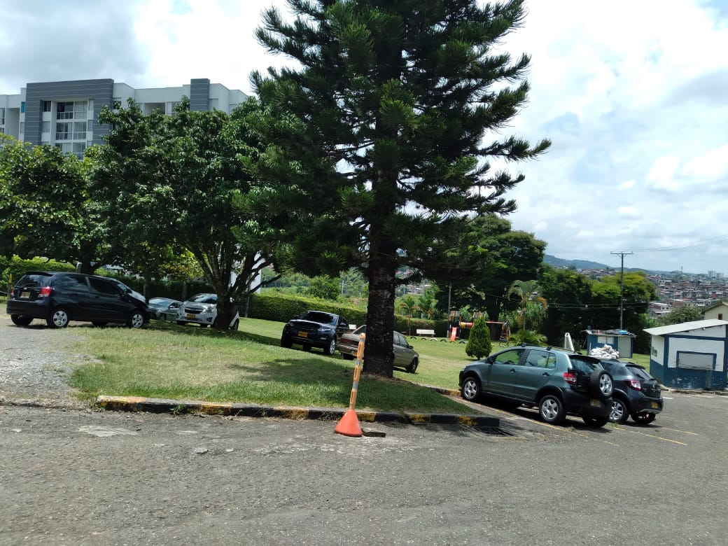 Apartamento en venta en Aeropuerto, Pereira · foto 7 de 11