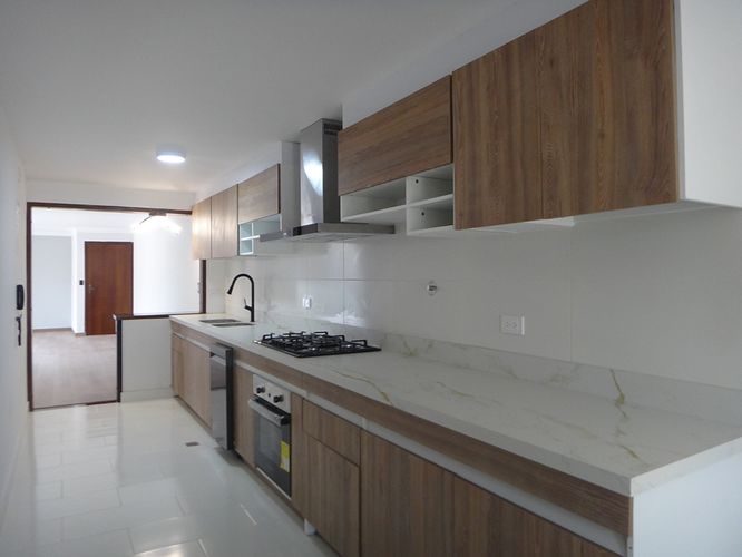 Apartamento en venta en El Poblado, Medellín · foto 4 de 15