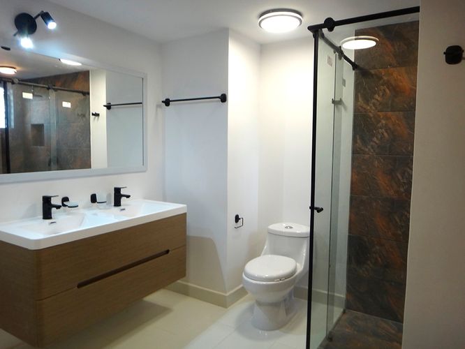 Apartamento en venta en El Poblado, Medellín · foto 14 de 15