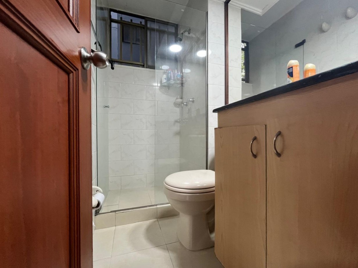Apartamento en venta en El Poblado, Medellín · foto 14 de 16