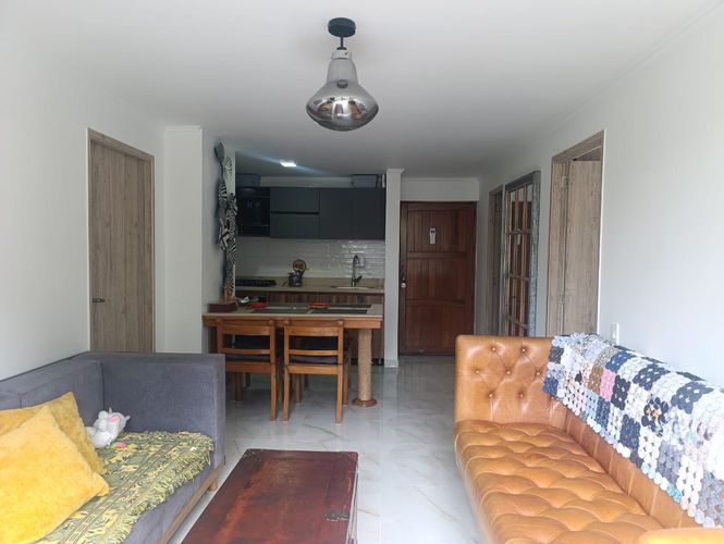 Apartamento en venta en El Poblado, Medellín · foto 2 de 17