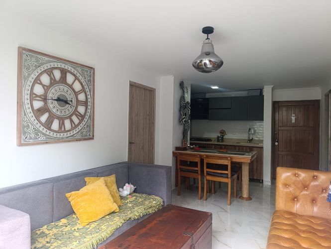 Apartamento en venta en El Poblado, Medellín · foto 3 de 17