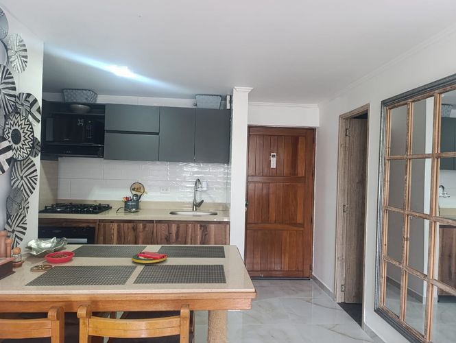 Apartamento en venta en El Poblado, Medellín · foto 5 de 17