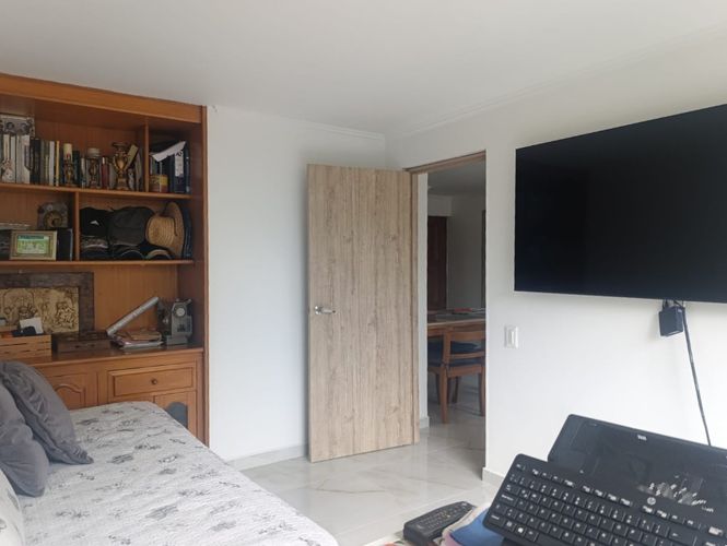 Apartamento en venta en El Poblado, Medellín · foto 9 de 17