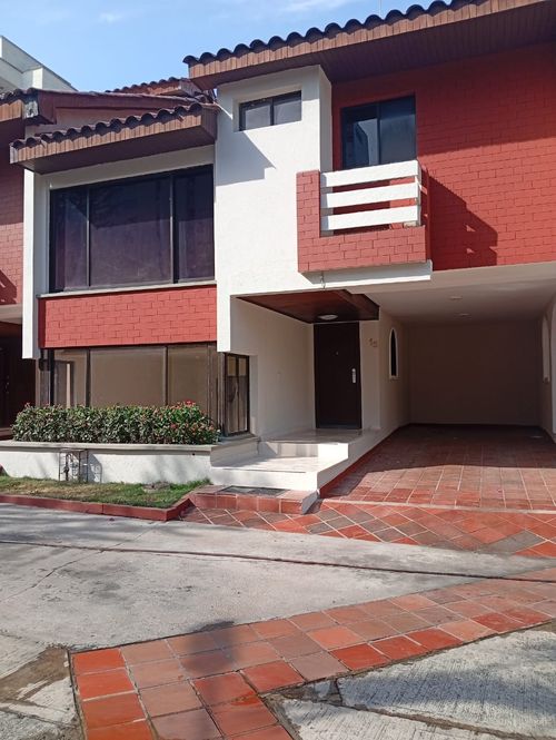 Casa de 3 alcobas en venta en Villa Country, Barranquilla, 164 m² · foto 2 de 24