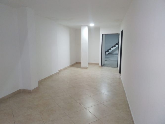 Oficina en arriendo en Cristo Rey, Medellín, 160 m² · foto 14 de 16