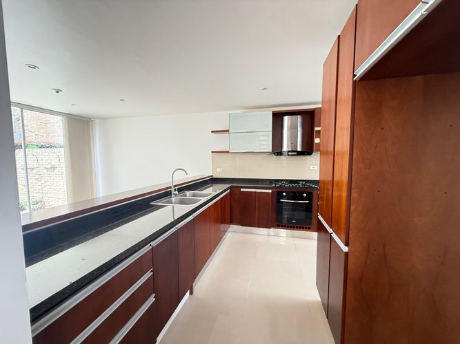 Casa de 4 alcobas en venta en Cr Los Nogales, Chía, 130 m² · foto 4 de 15