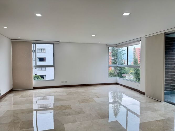 Apartamento de 3 alcobas en arriendo en El Poblado, Medellín, 125 m² · foto 4 de 19