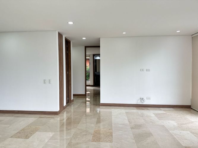 Apartamento de 3 alcobas en arriendo en El Poblado, Medellín, 125 m² · foto 9 de 19