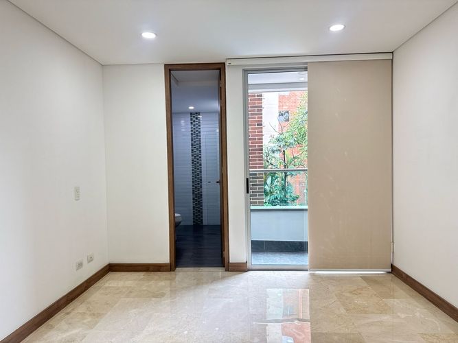 Apartamento de 3 alcobas en arriendo en El Poblado, Medellín, 125 m² · foto 10 de 19