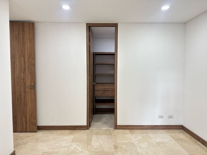 Apartamento de 3 alcobas en arriendo en El Poblado, Medellín, 125 m² · foto 12 de 19