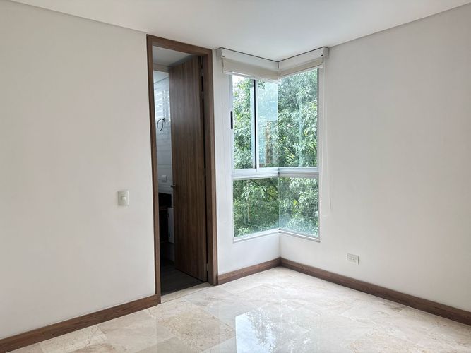 Apartamento de 3 alcobas en arriendo en El Poblado, Medellín, 125 m² · foto 13 de 19