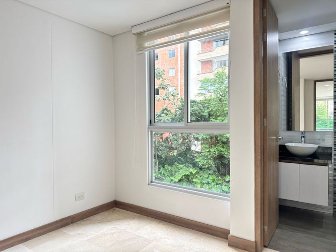 Apartamento de 3 alcobas en arriendo en El Poblado, Medellín, 125 m² · foto 14 de 19